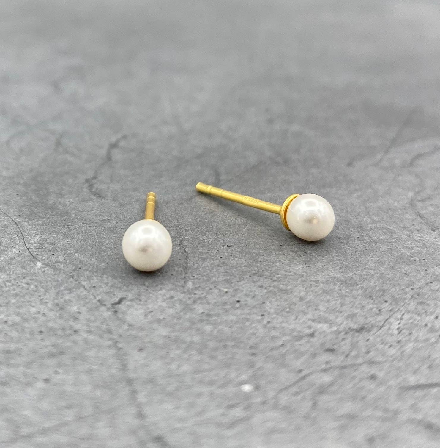 Gold Freshwater Pearl Studs