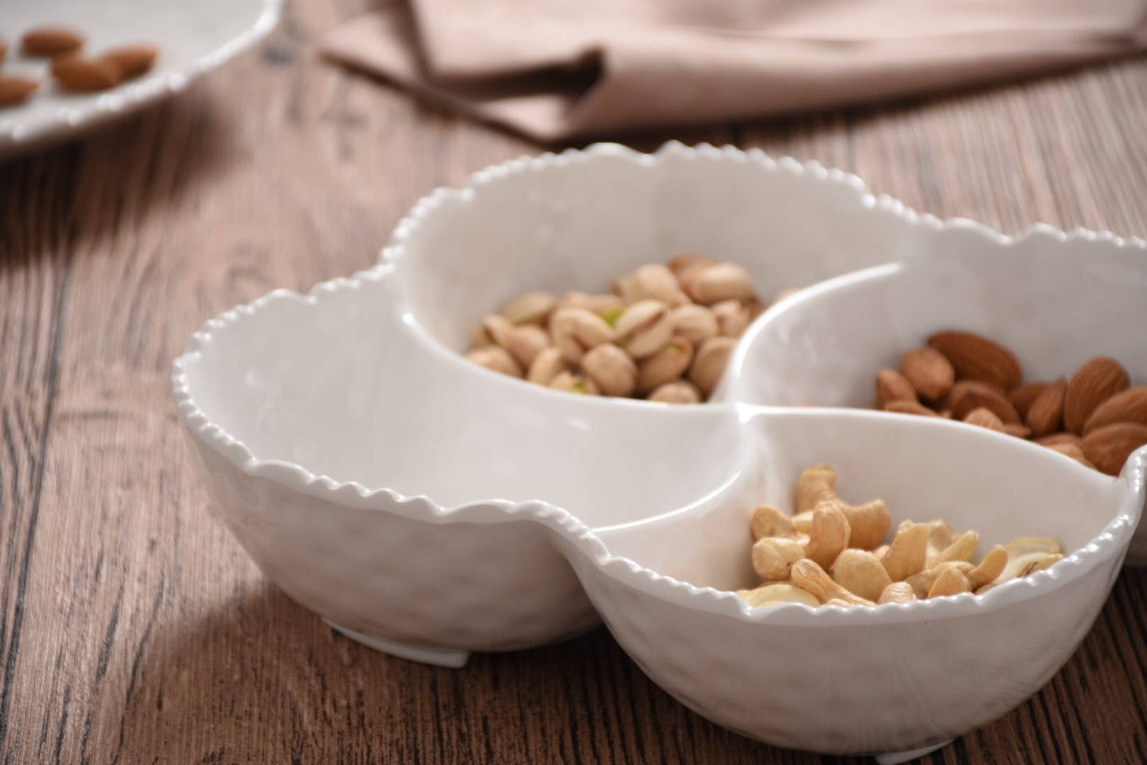 4 Section Bowl in Shatterproof Melamine