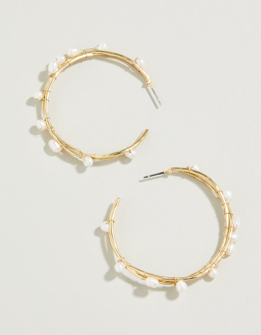 gold hoop earrings with pearl beads