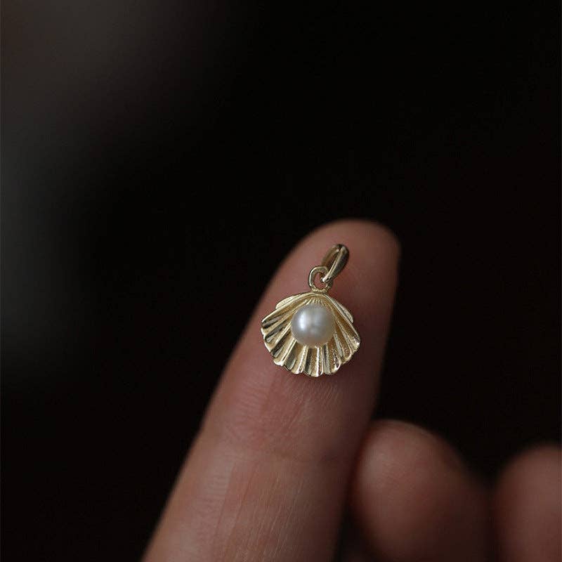 Seashell Pearl Beach Pendant Necklace