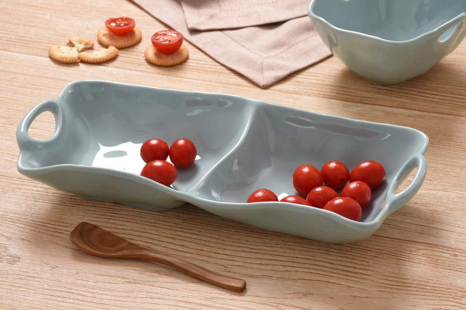 2 Section Server in Shatterproof Melamine