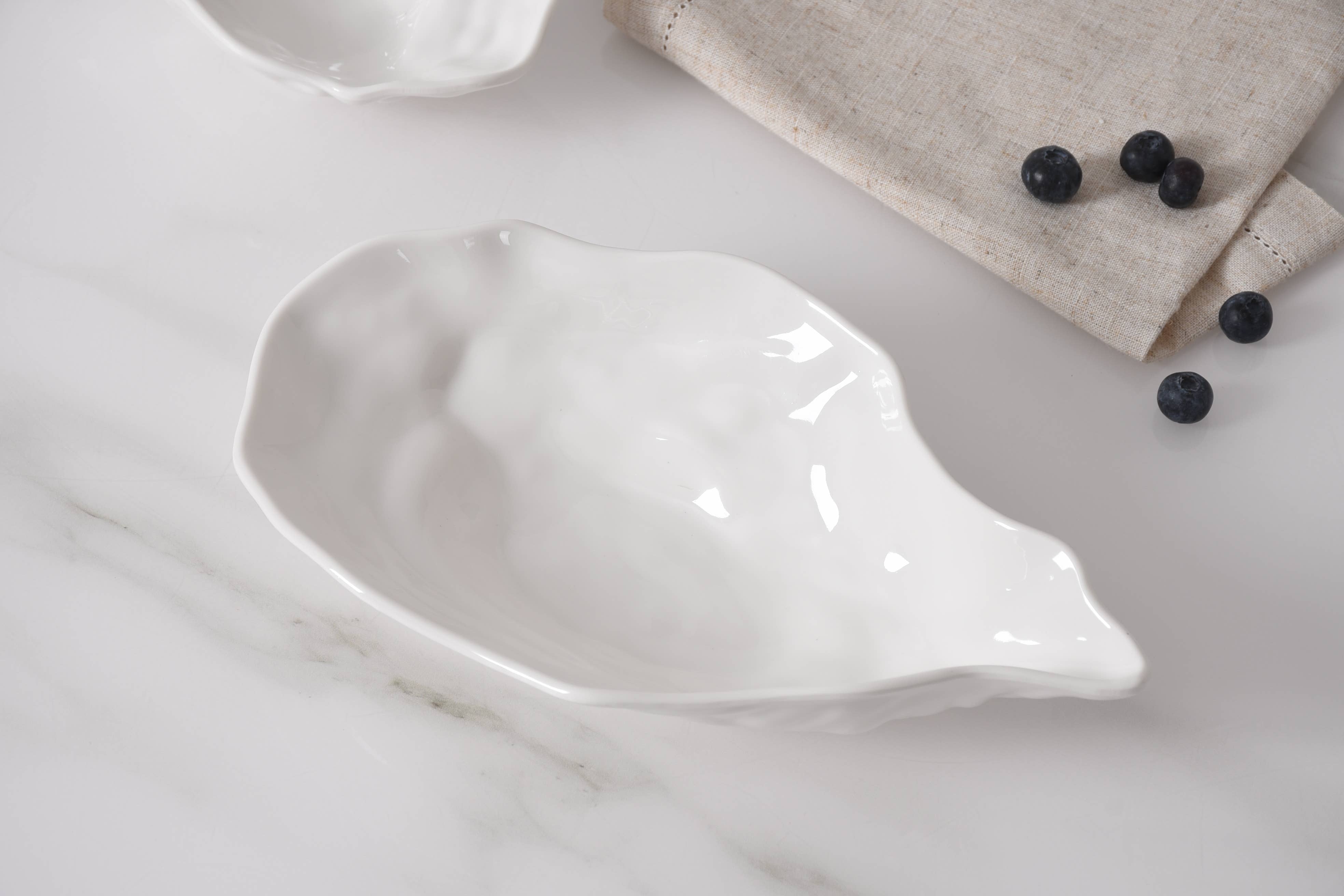 Medium Oyster Bowl in Shatterproof Melamine
