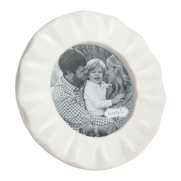 Circle Ruffle Marble Frame